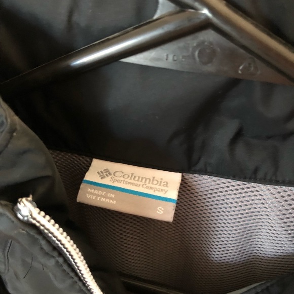 Columbia wind breaker Size-Small - Picture 4 of 4